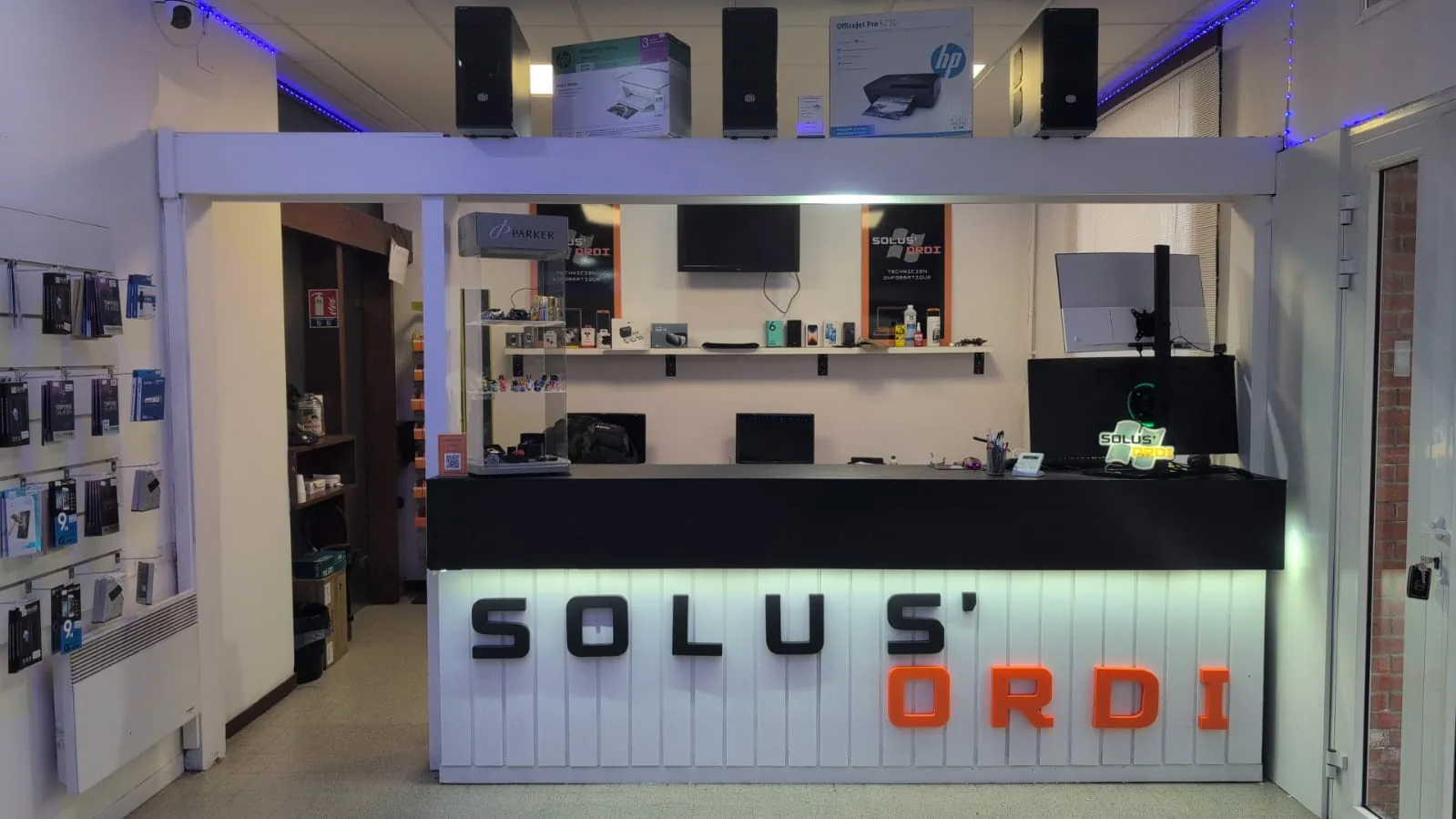 Comptoir de la boutique Solus'Ordi à Monclar-de-Quercy